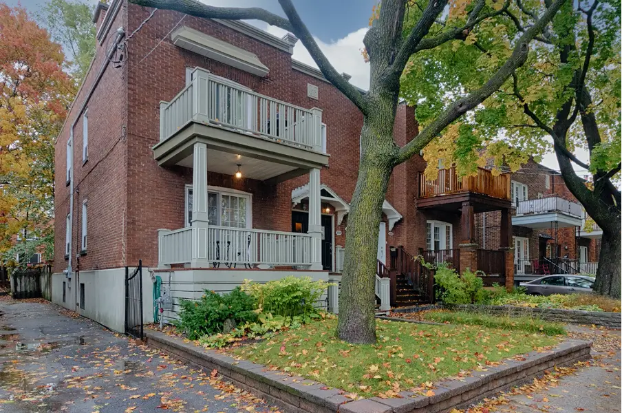 4699-4701 Av. Earnscliffe, Montréal